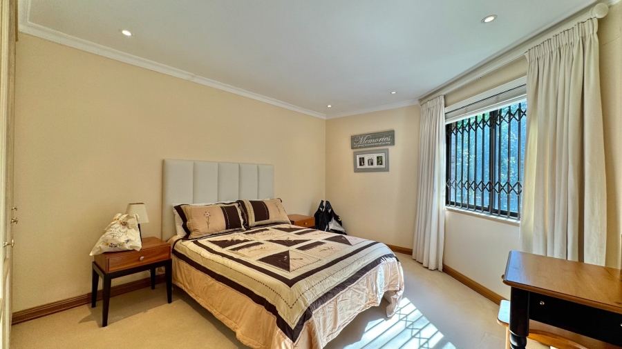 4 Bedroom Property for Sale in Parel Vallei Western Cape